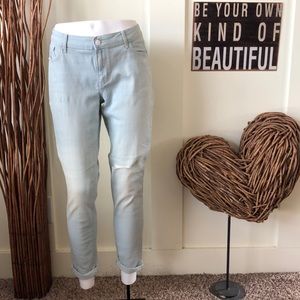 Old Navy light wash rolled cuff Rock Star jeans